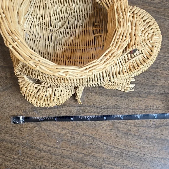*Vintage 1970s Wicker Frog Planter - Picture 8 of 12
